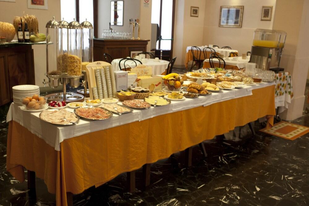 Hotel Savoia E Campana Montecatini Terme Exteriér fotografie